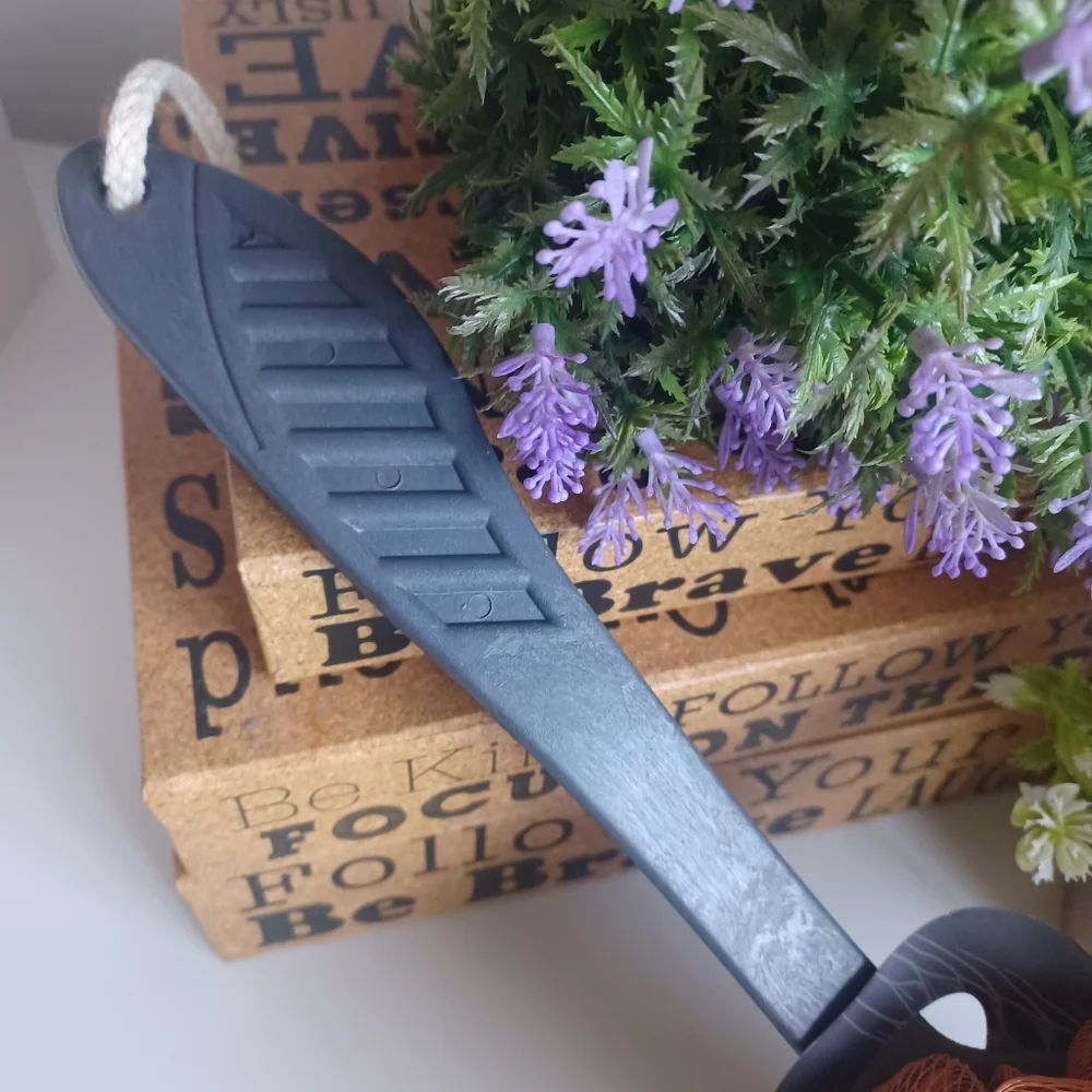 M.Black black signature